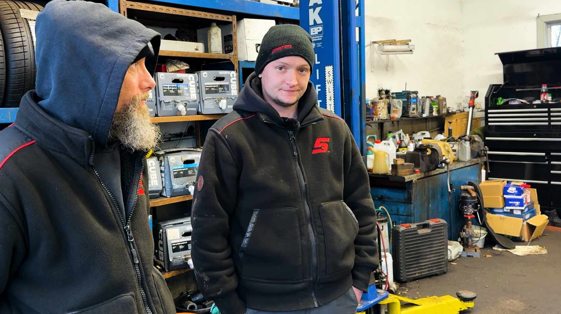 VW Golf & Land Rover Discovery: Reviving Engines with Cleaner Oil