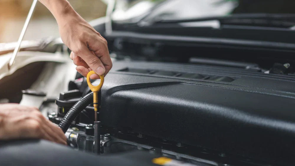 Blue smoke from the exhaust – what does it mean, where does it come from and what should you do about it?