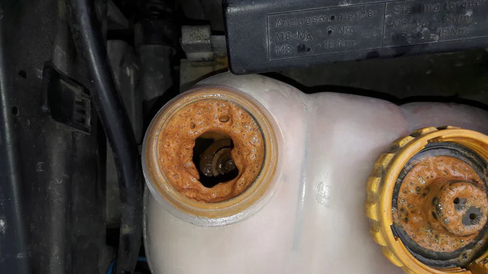 Oil in the coolant – which symptoms shouldn't be dismissed?